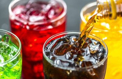 Barra libre de hielo y bebidas